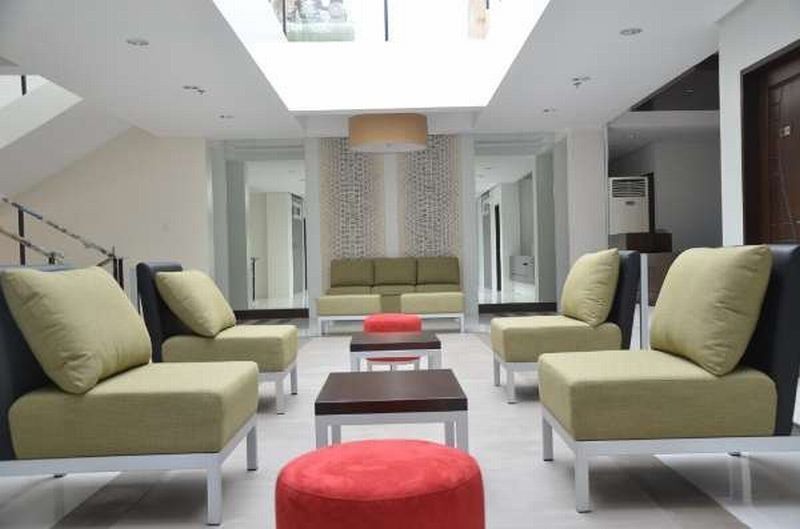Empire Suites Hotel Puerto Princesa Екстер'єр фото